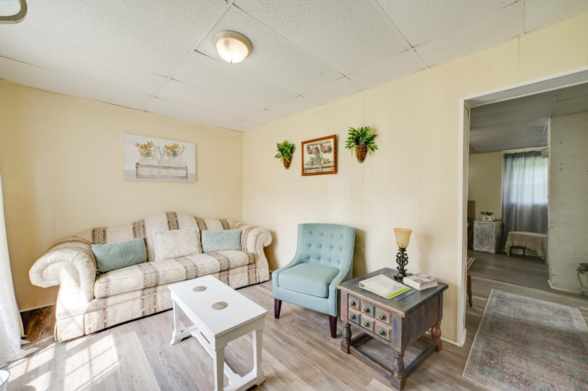 Serene Mcewen Cottage About 2 Mi To Golf Course! エクステリア 写真
